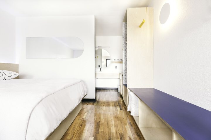 Room 14 of 35