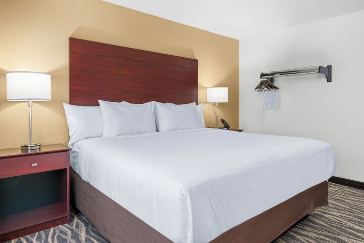 Cobblestone Hotel & Suites - Lynden