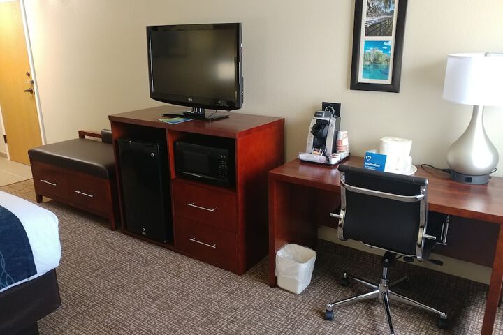 Room 25 of 36