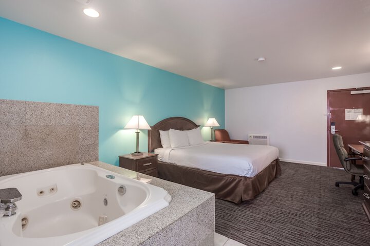 Pacifica Beach Hotel
