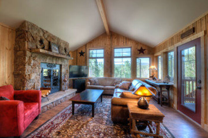 Wild Skies Cabin Rental at Flat Tops