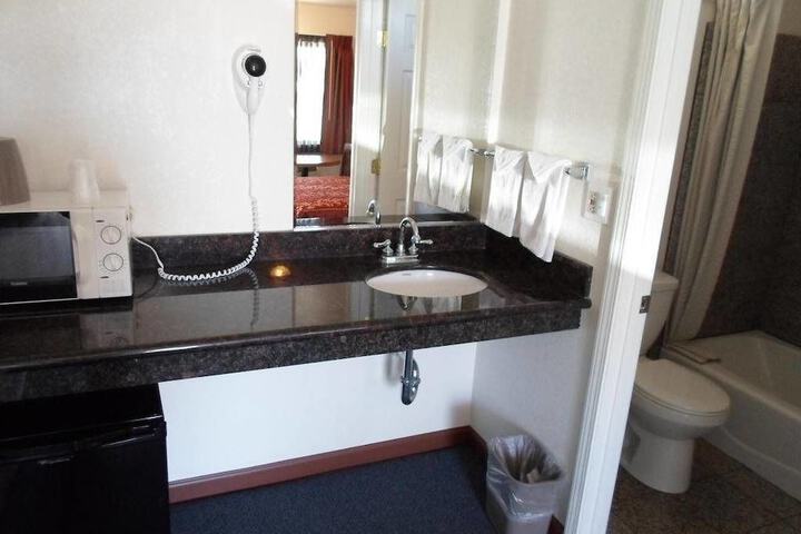 Economy Inn Morgan Hill