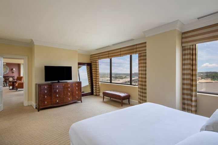 Room 17 of 56
