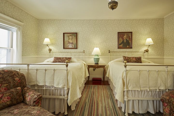 Room 104 of 126