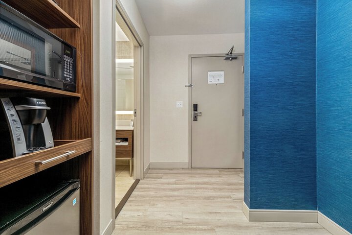 Room 282 of 348