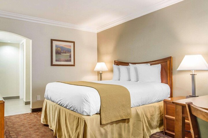 Room 26 of 36