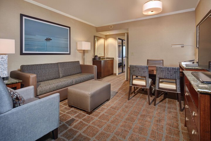 Room 22 of 64