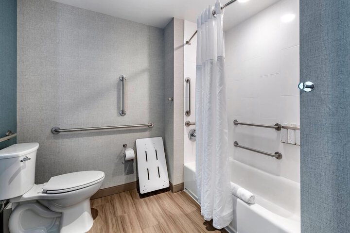 Cambria Hotel Bloomington Mall of America Minneapolis Airport