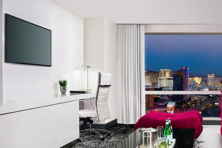 Room 73 of 129