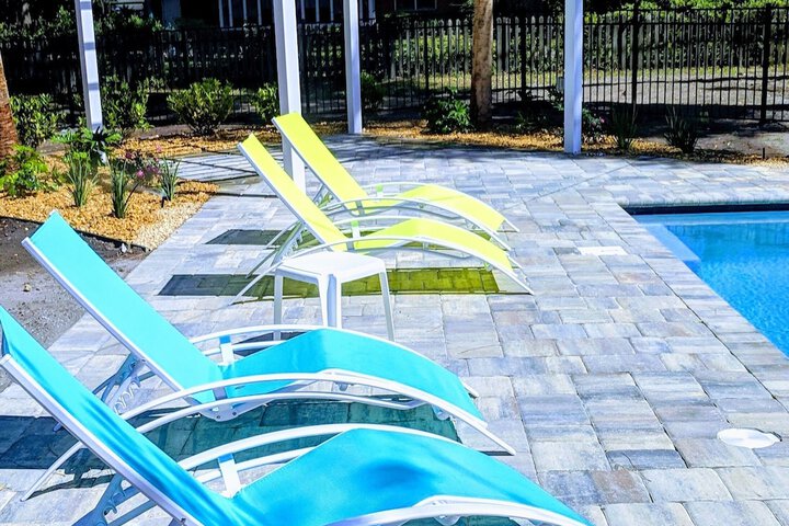 Pool 6 of 25