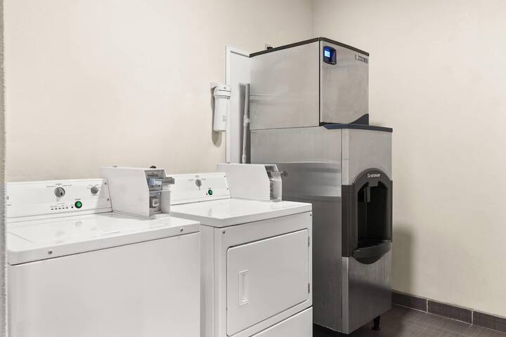 Sleep Inn & Suites Bush Intercontinental - IAH East