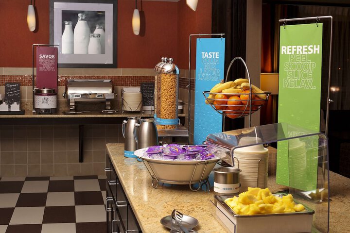 Hampton Inn & Suites by Hilton Fargo Medical Center