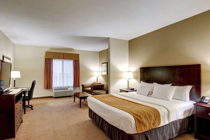 Comfort Inn & Suites Alvarado