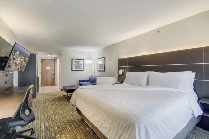 Holiday Inn Express & Suites Longview North by IHG