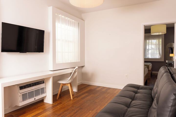 Room 28 of 45
