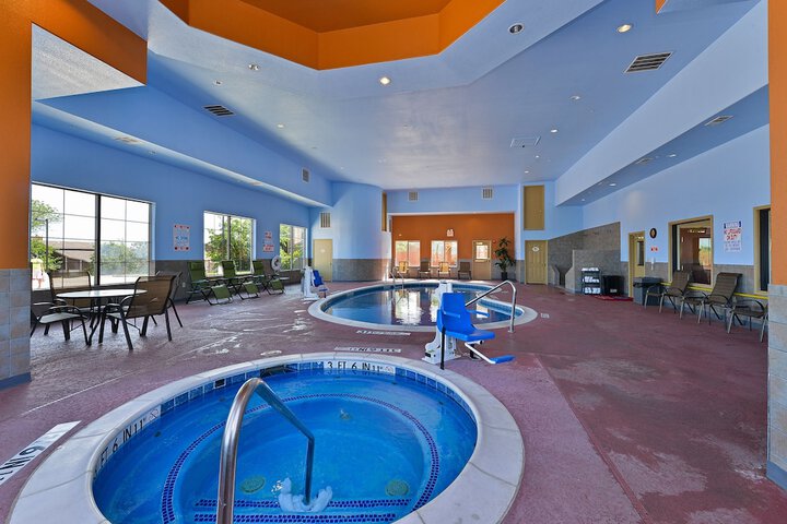 Pool 10 of 55