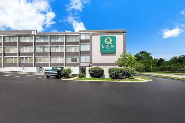 Hotel 2 of 55
