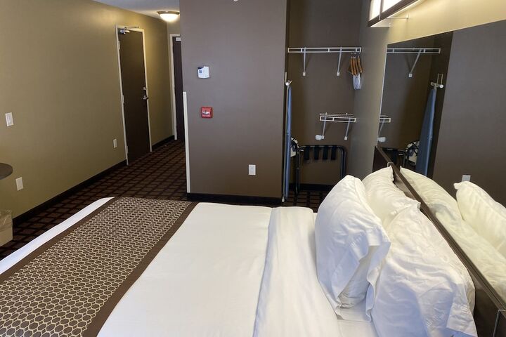Room 21 of 84