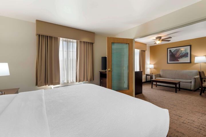 Room 15 of 42