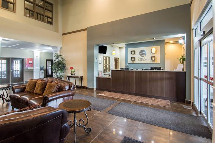Comfort Inn & Suites