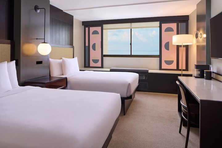 Room 44 of 51