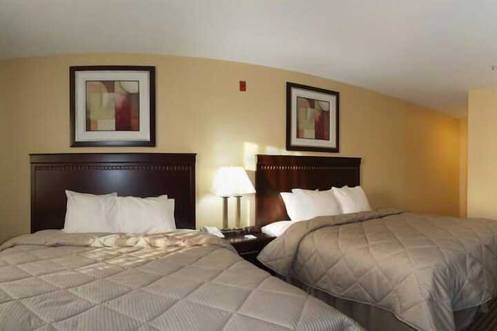 Room 15 of 32