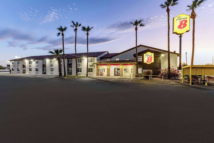 Super 8 by Wyndham Goodyear / Phoenix Area