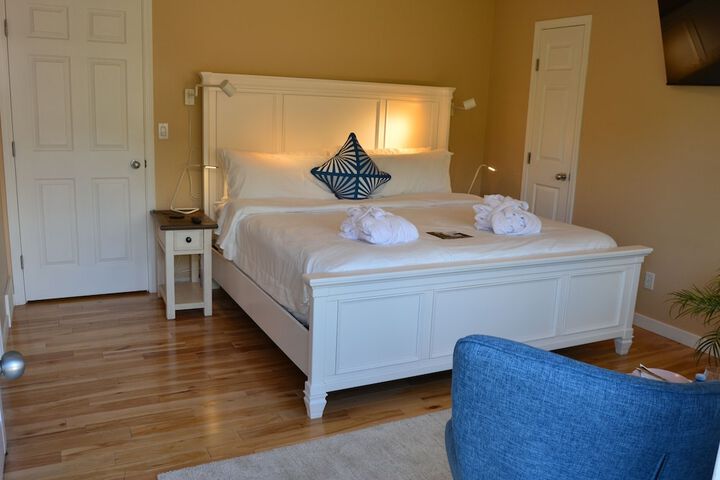Room 21 of 38