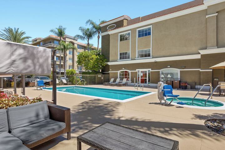 Pool 3 of 26
