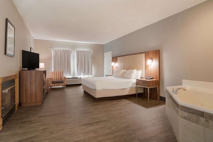 Room 17 of 30