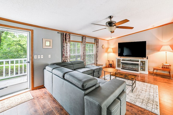 Kuttawa Vacation Rental w / Smart TV Near Marinas!