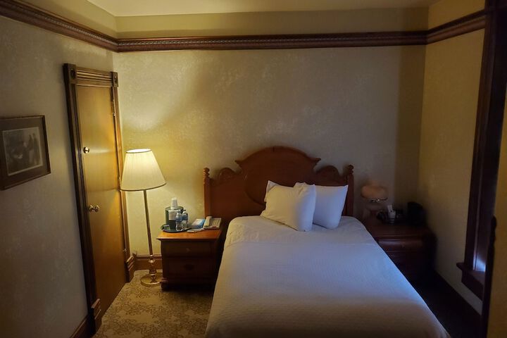 The Historic Bullock Hotel