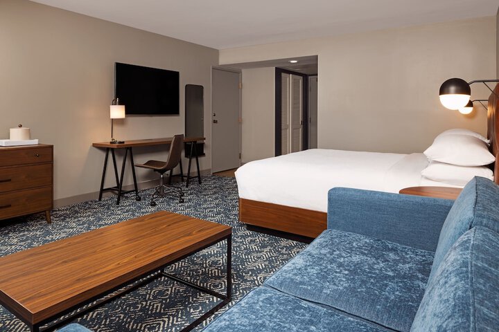 Four Points by Sheraton Bakersfield