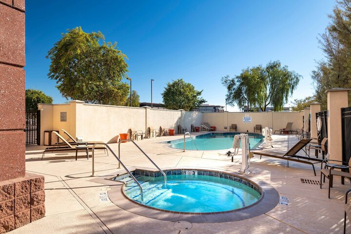 Pool 6 of 37