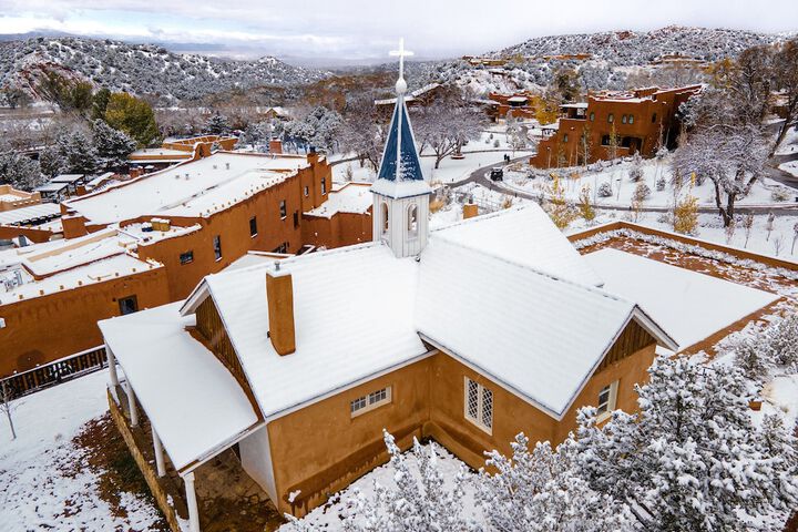 Bishops Lodge Auberge Collection