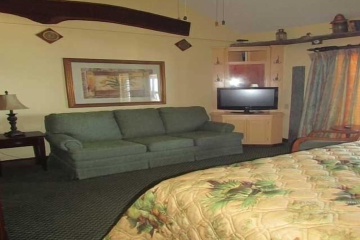 Room 8 of 24