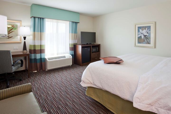Hampton Inn & Suites Minneapolis West / Minnetonka