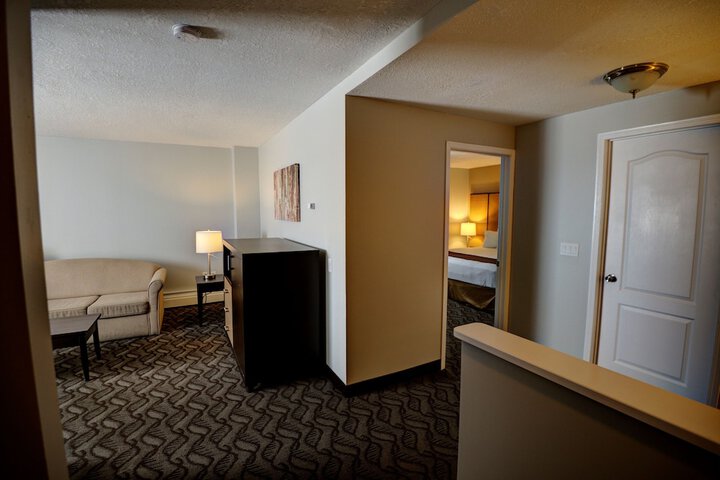 Days Inn by Wyndham Airdrie