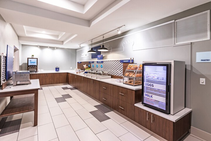 Holiday Inn Express & Suites Austin NW - Lakeway by IHG