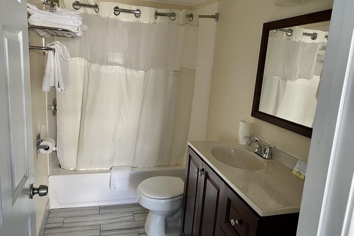 Beacon Inn and Suites