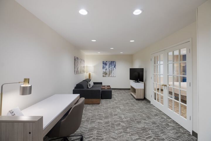 Room 17 of 46