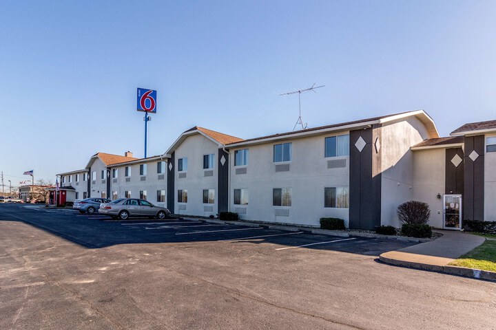 Hotel 2 of 30