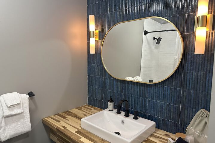 Room 34 of 57