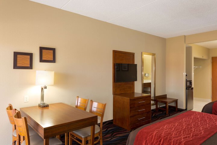 Baymont by Wyndham Bonita Springs Naples North