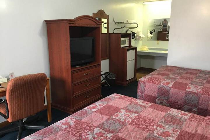 Room 9 of 22