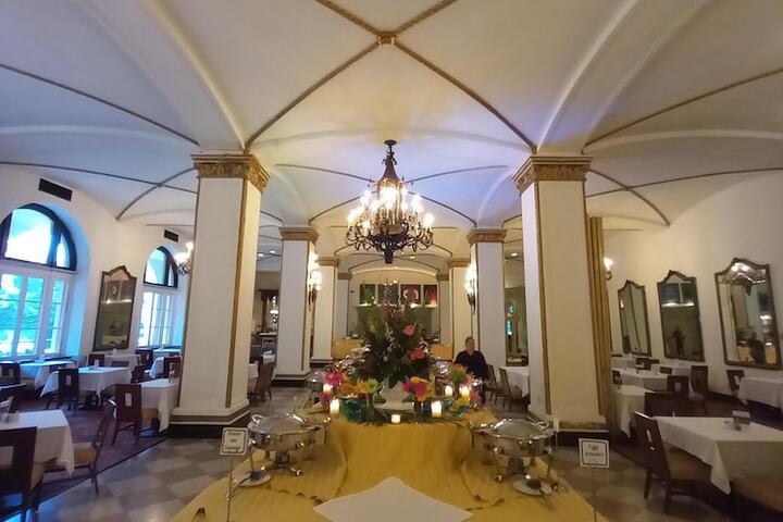 Arlington Resort Hotel and Spa