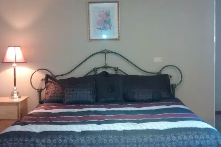 Room 30 of 47