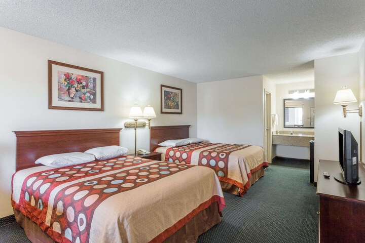 Room 45 of 68