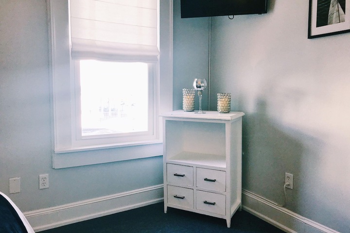 Room 117 of 183