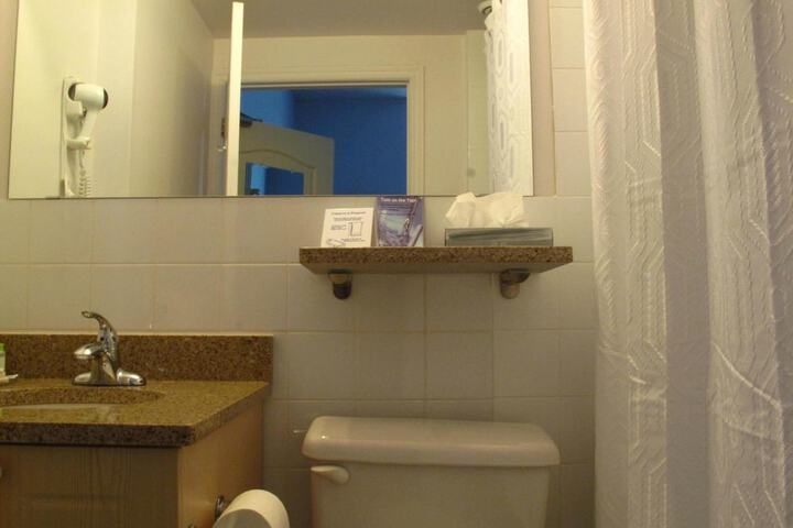 Room 43 of 52